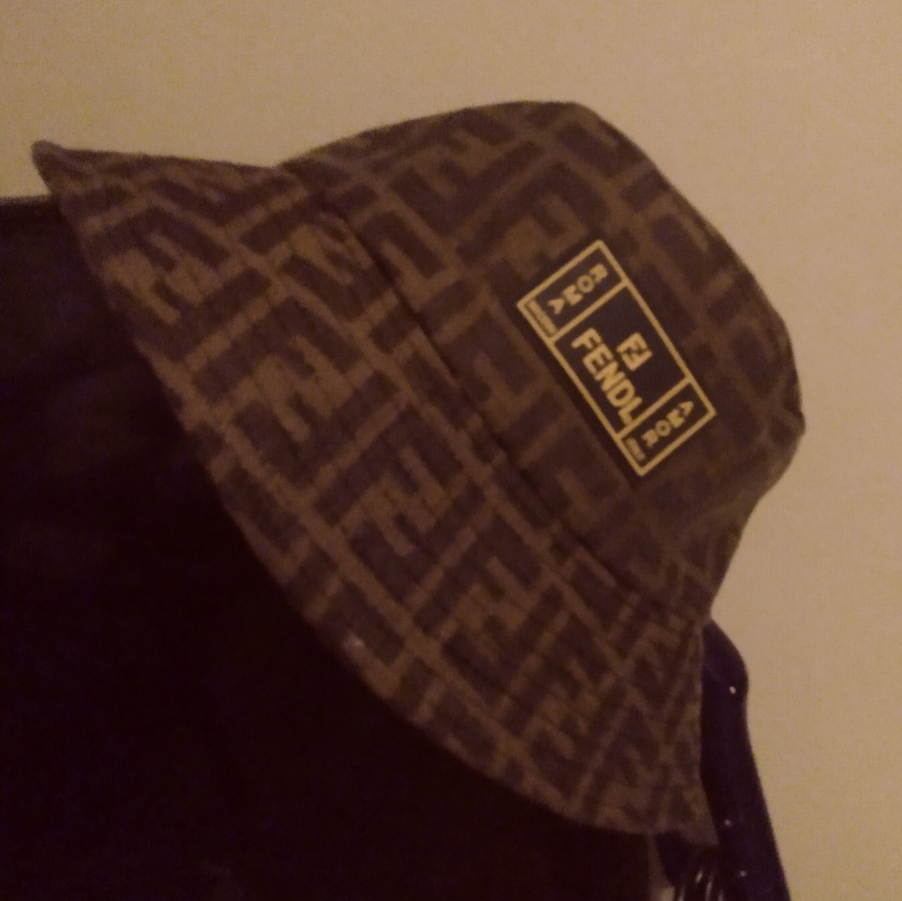 Fendi bucket hat
